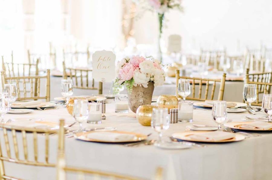 Gold Pink and White Tablescapes