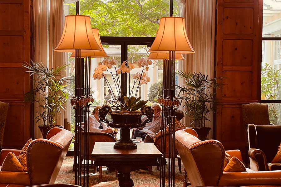 O.Henry Hotel Social Lobby is a Perfect Spot for Afternoon Tea
